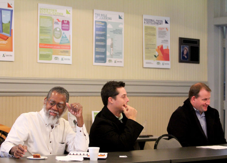 Questions from new, old commerce members addressed at orientation